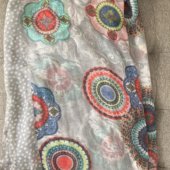 Infinity scarf - Picture 2 of 2